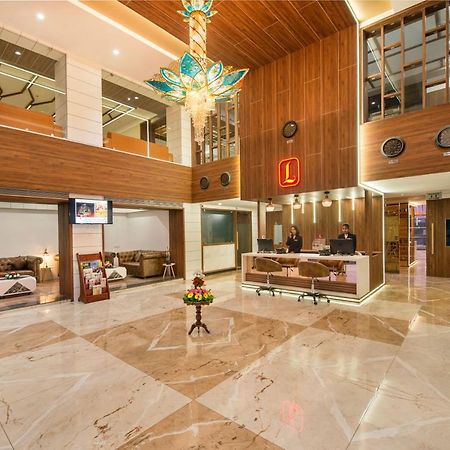 Lords Eco Inn Morbi Экстерьер фото