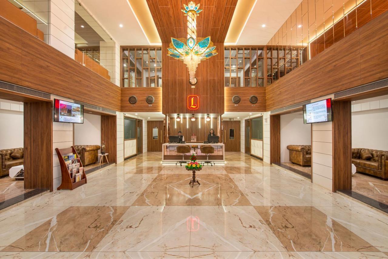 Lords Eco Inn Morbi Экстерьер фото